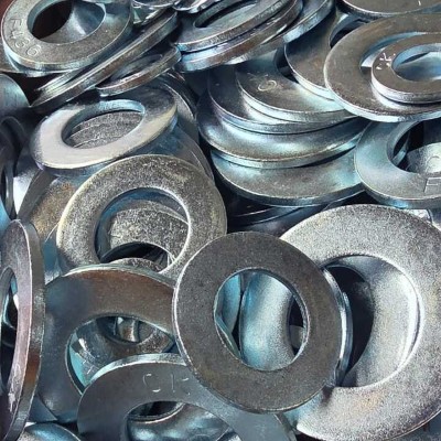 Arruelas ASTM F436 circular e clipped
